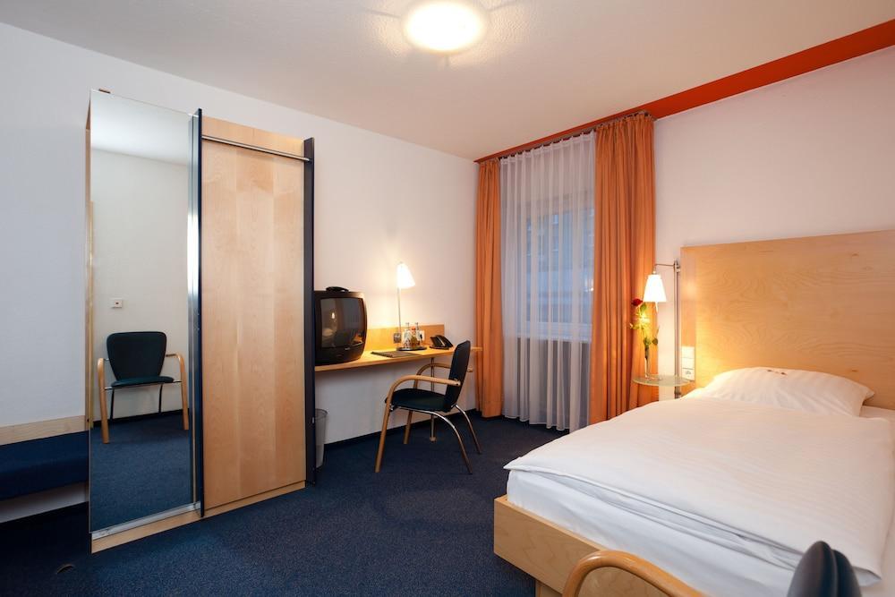 Hotel Elite Karlsruhe Exterior photo